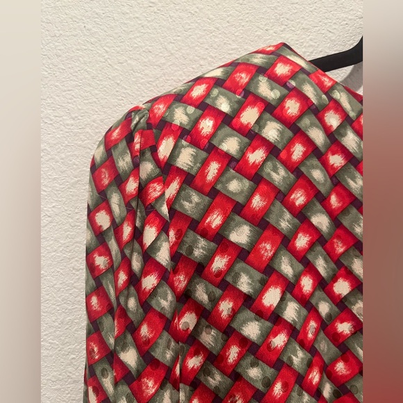 VTG 80s Bill Blass Silk Strong Shoulder Top Red Green Woven Print Knit Hem Cuffs - Picture 5 of 12